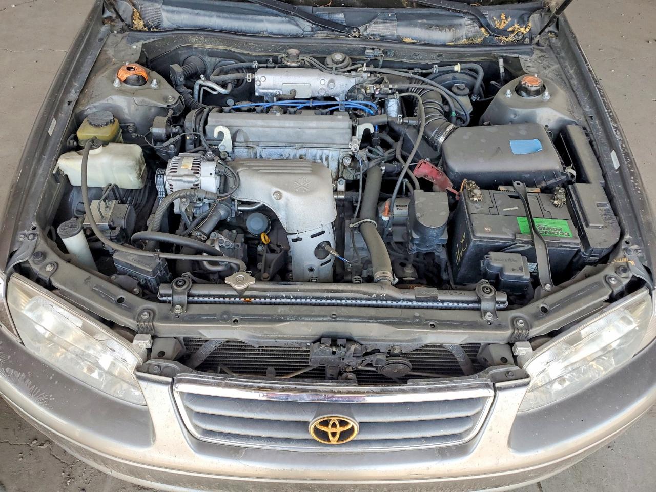 2001 TOYOTA CAMRY