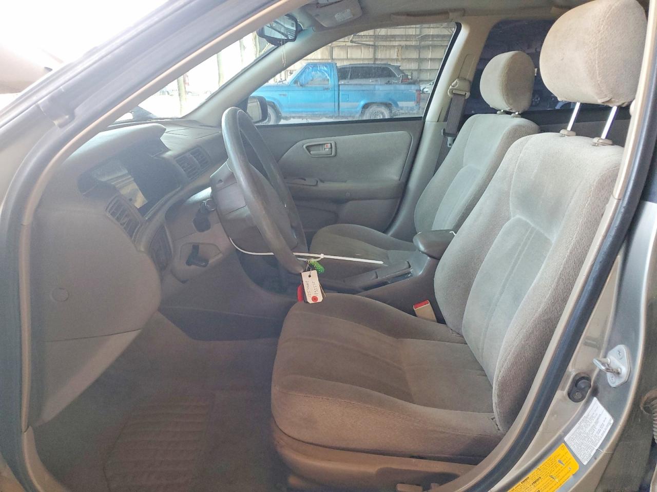 2001 TOYOTA CAMRY