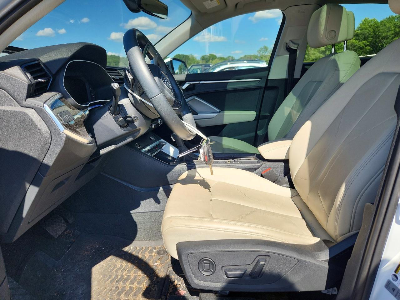 2024 AUDI Q3