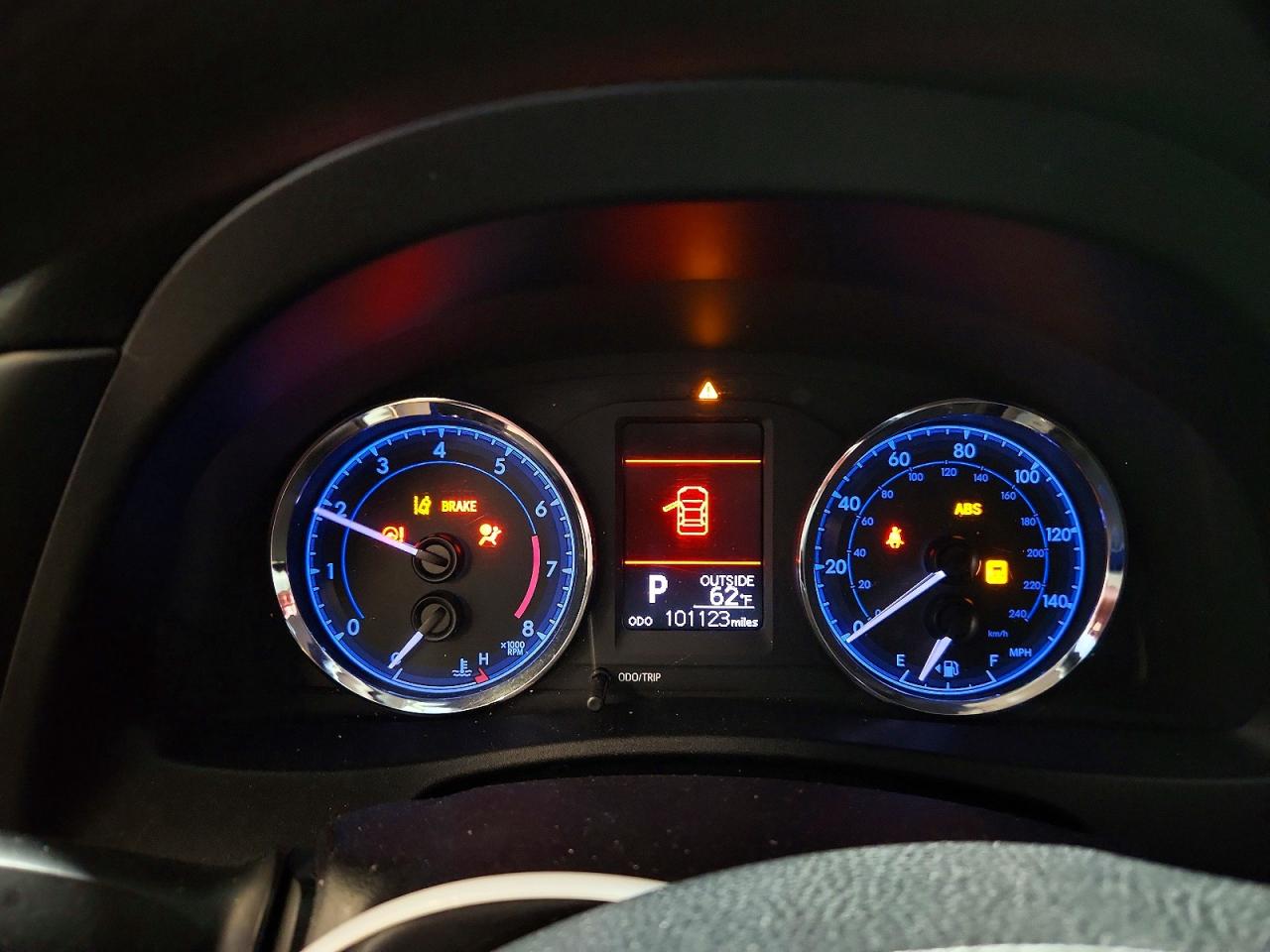 2019 TOYOTA COROLLA