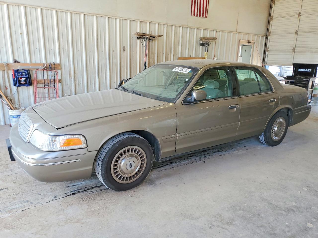 2001 FORD CROWN VIC