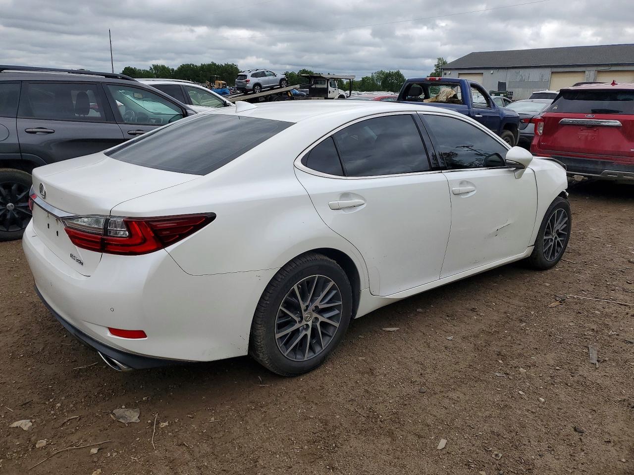 2017 LEXUS ES350