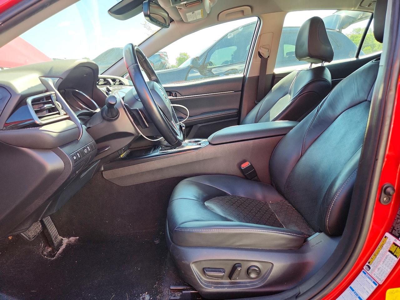 2020 TOYOTA CAMRY