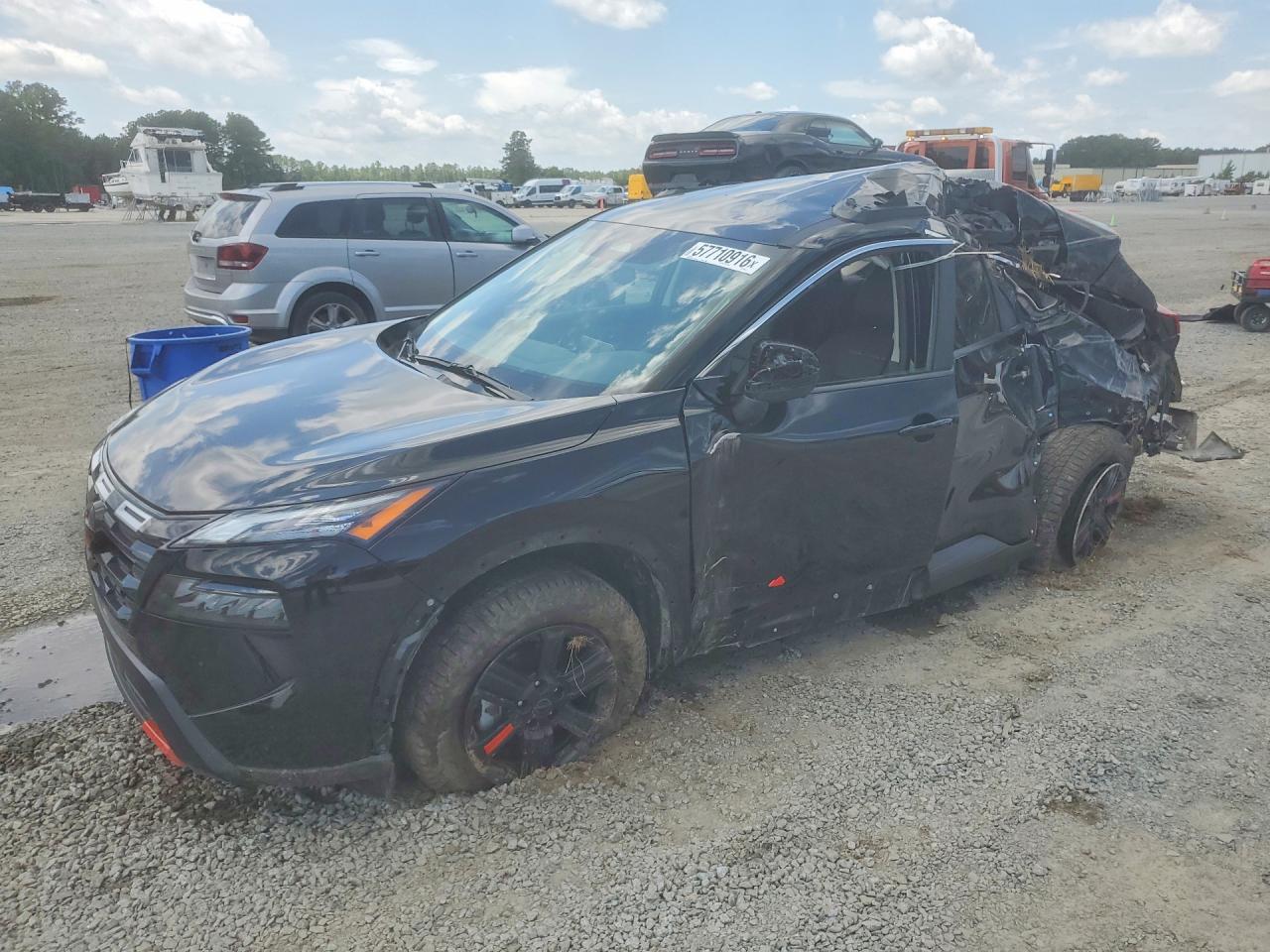 2025 NISSAN ROGUE