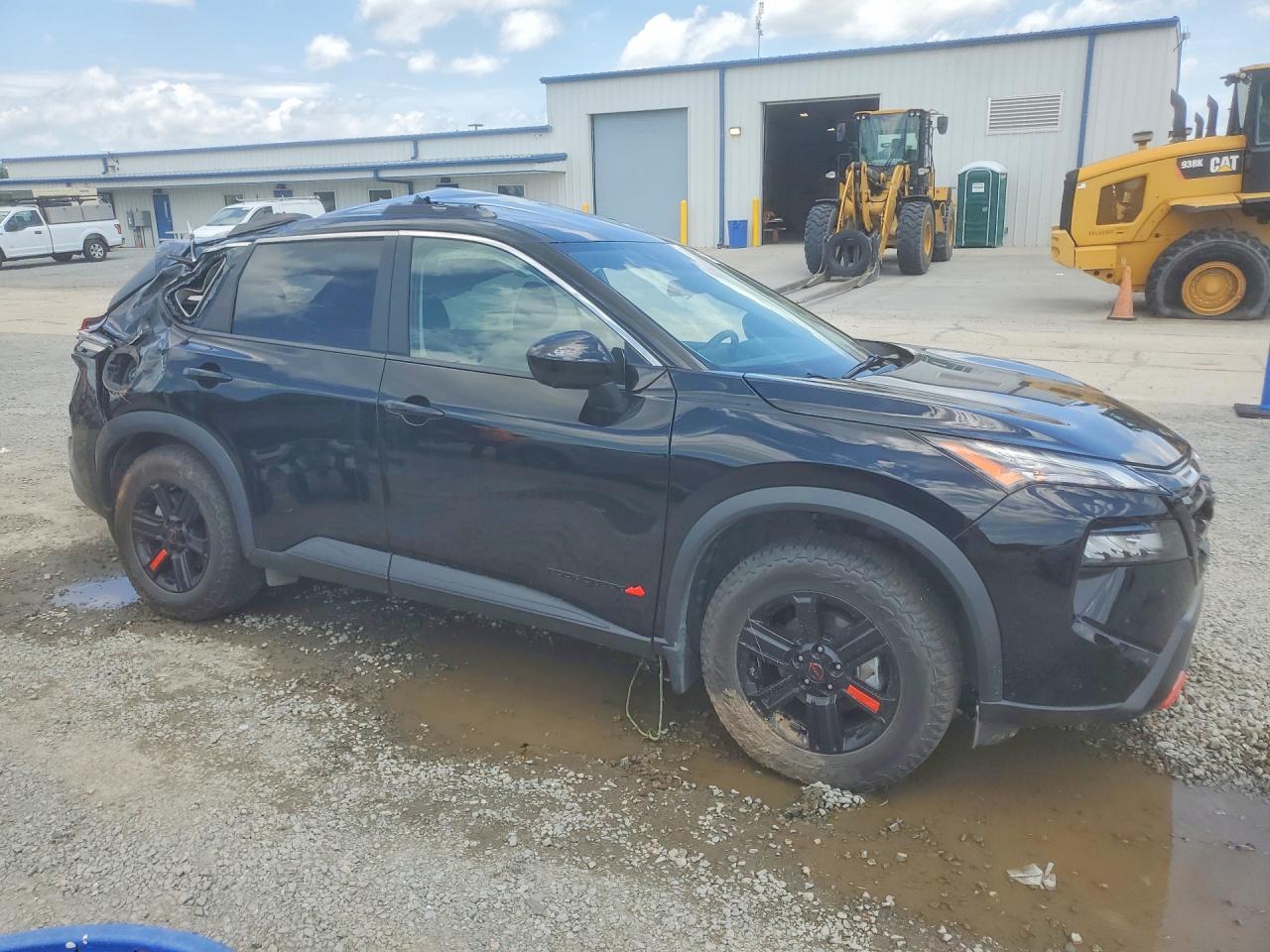 2025 NISSAN ROGUE