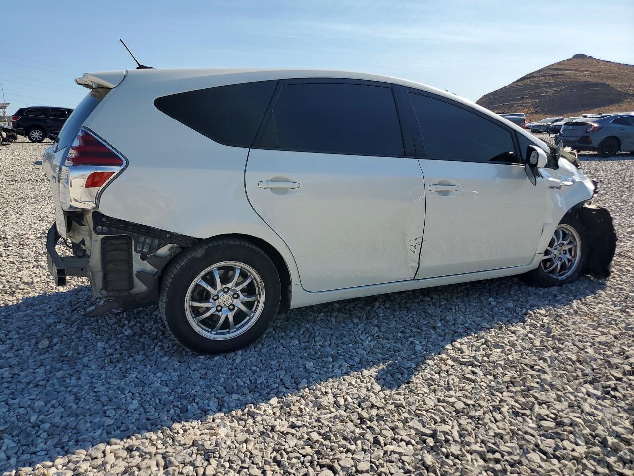2015 TOYOTA PRIUS
