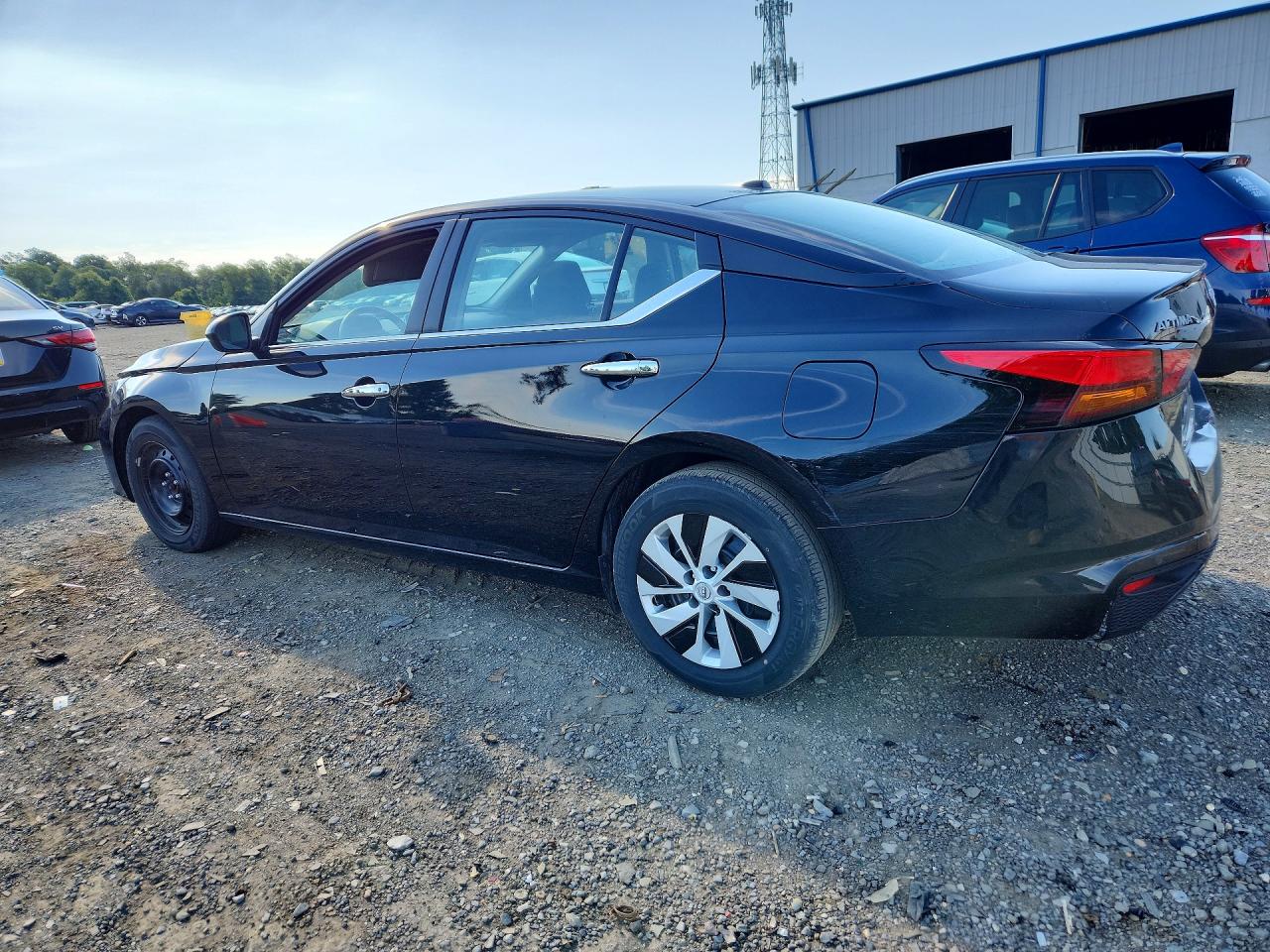 2025 NISSAN ALTIMA