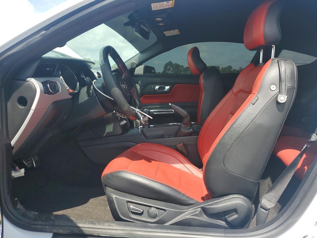2017 FORD MUSTANG