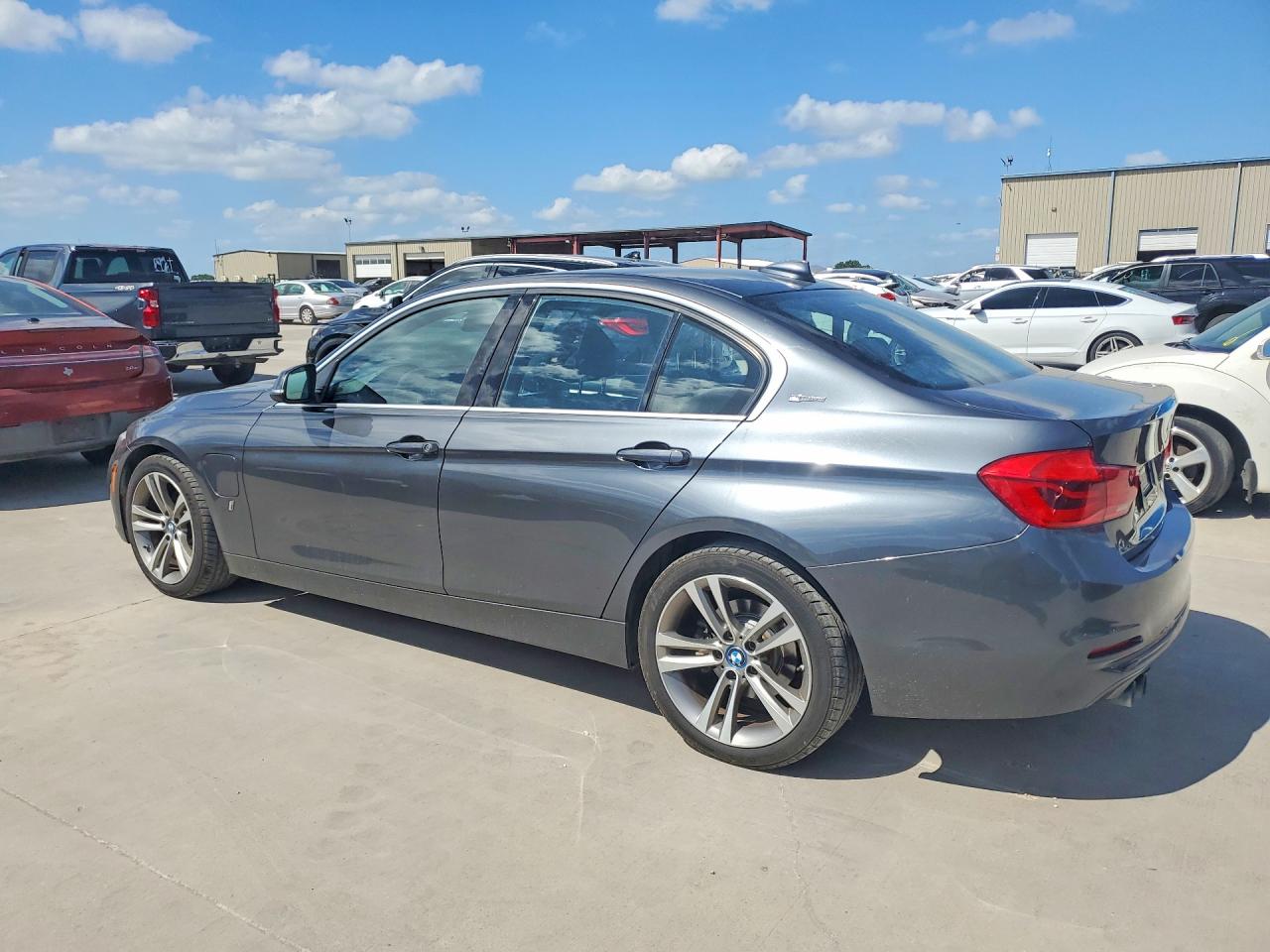 2018 BMW 3 SERIES
