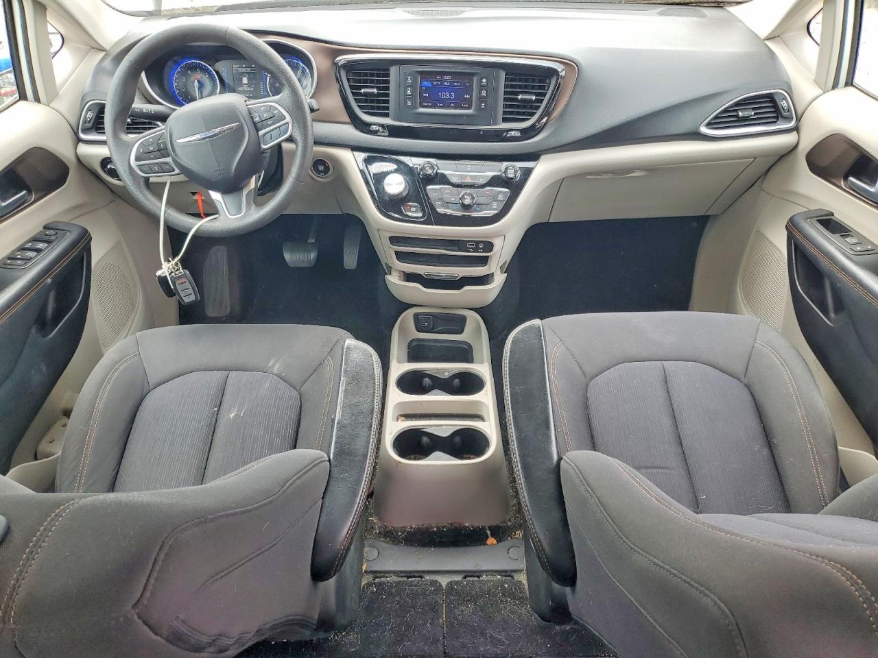 2017 CHRYSLER PACIFICA