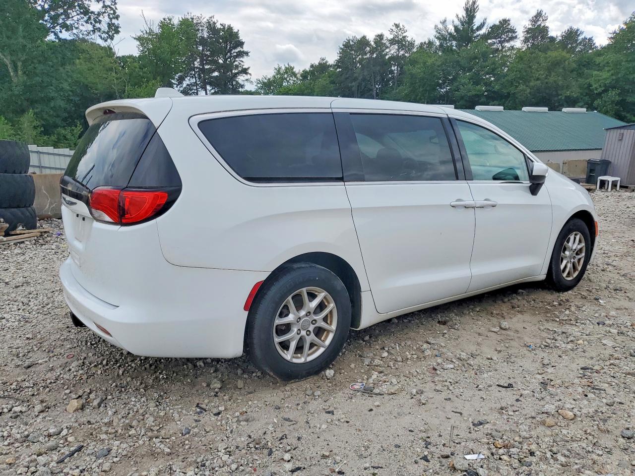2017 CHRYSLER PACIFICA