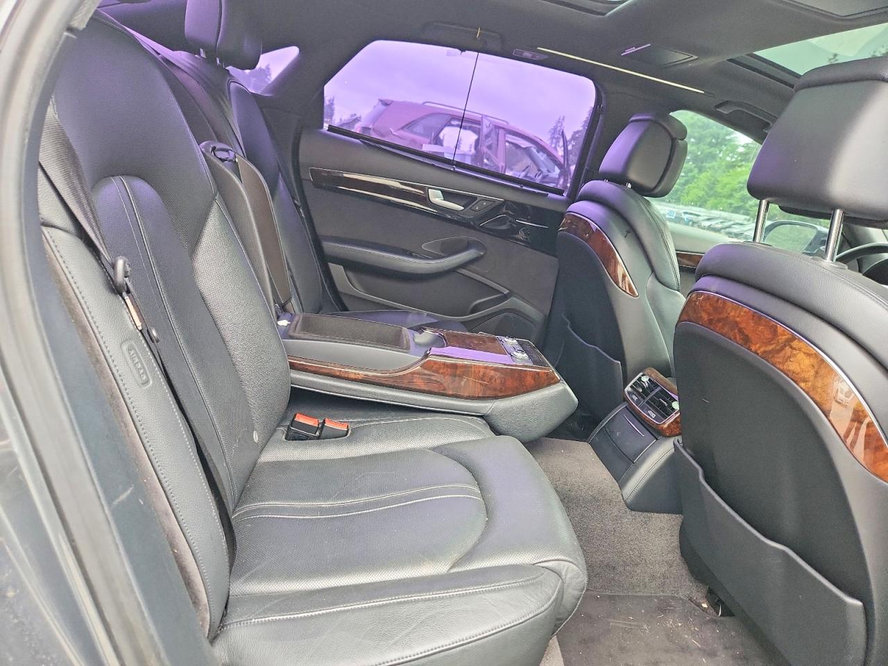 2017 AUDI A8