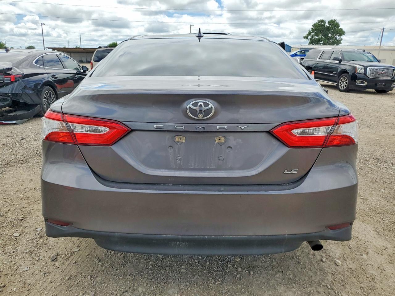 2019 TOYOTA CAMRY
