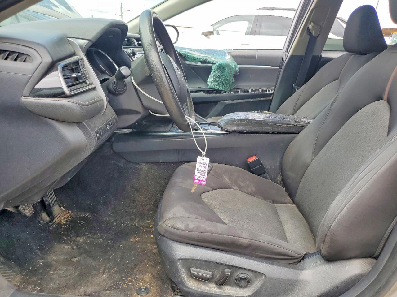 2019 TOYOTA CAMRY