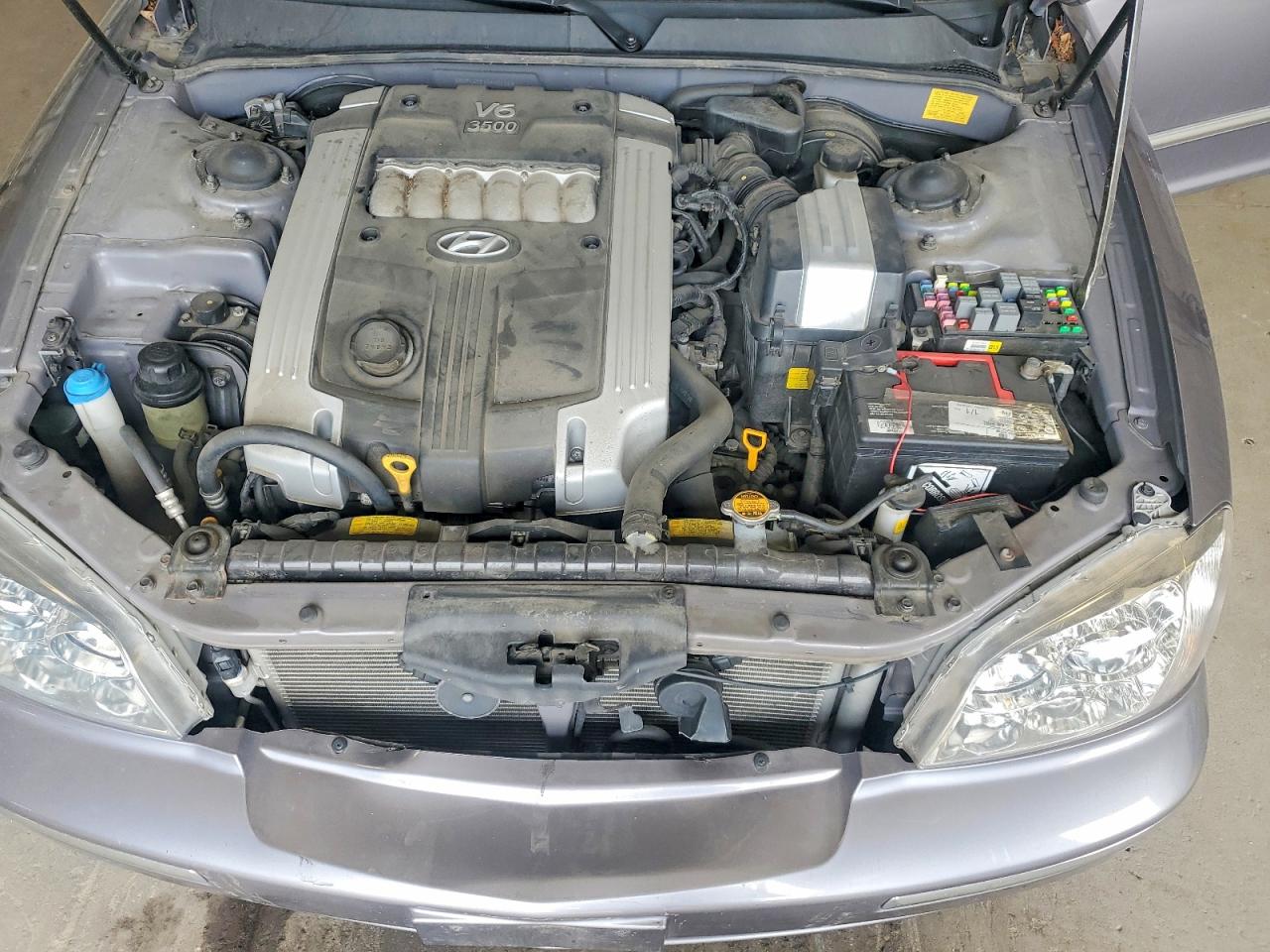 2005 HYUNDAI GRANDEUR