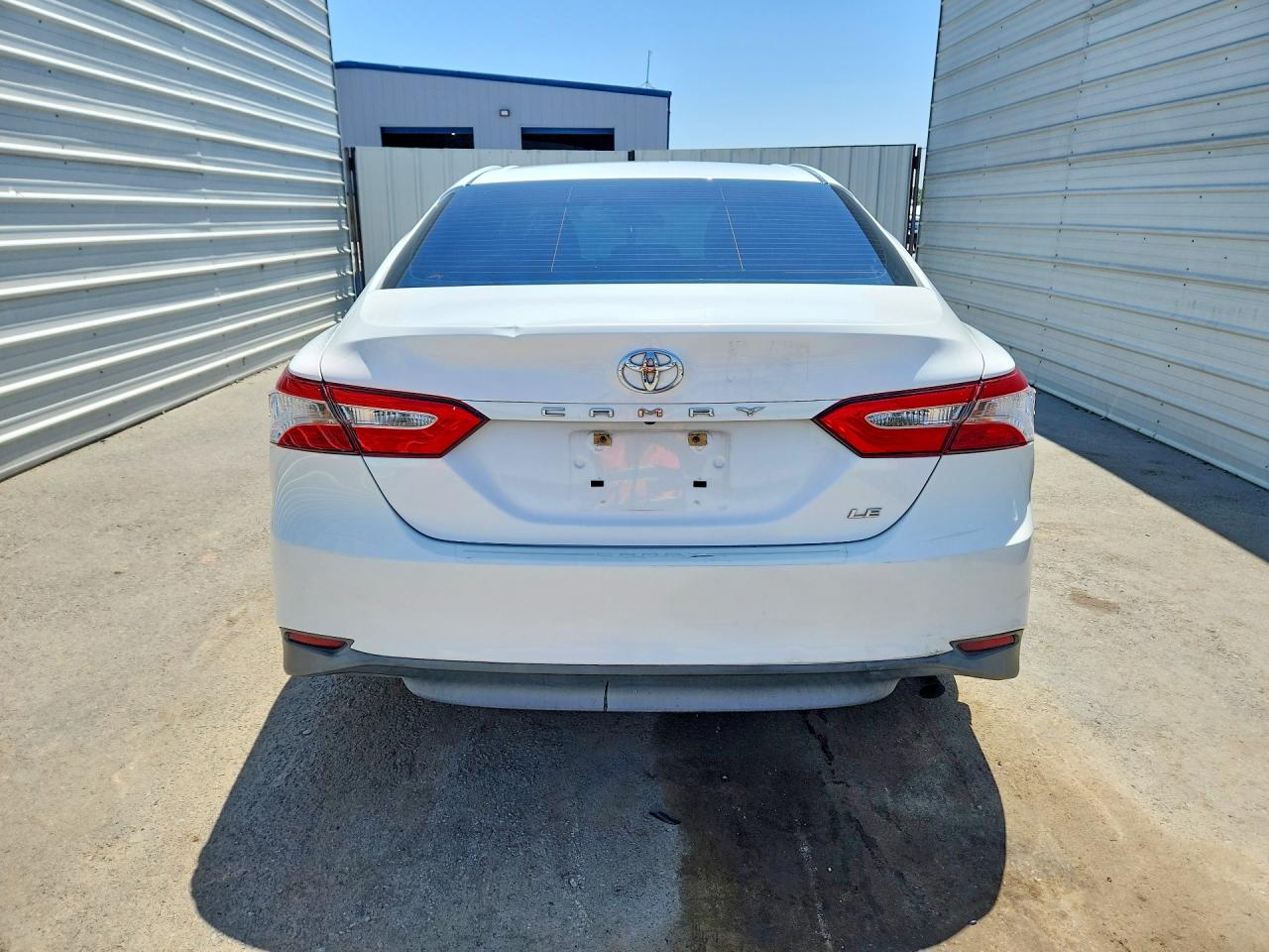 2018 TOYOTA CAMRY