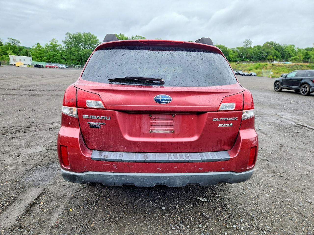 2013 SUBARU OUTBACK