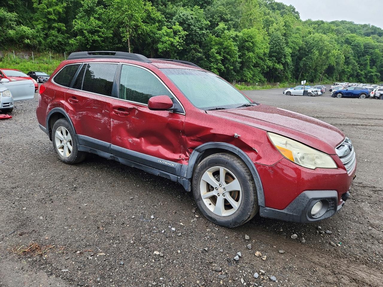 2013 SUBARU OUTBACK