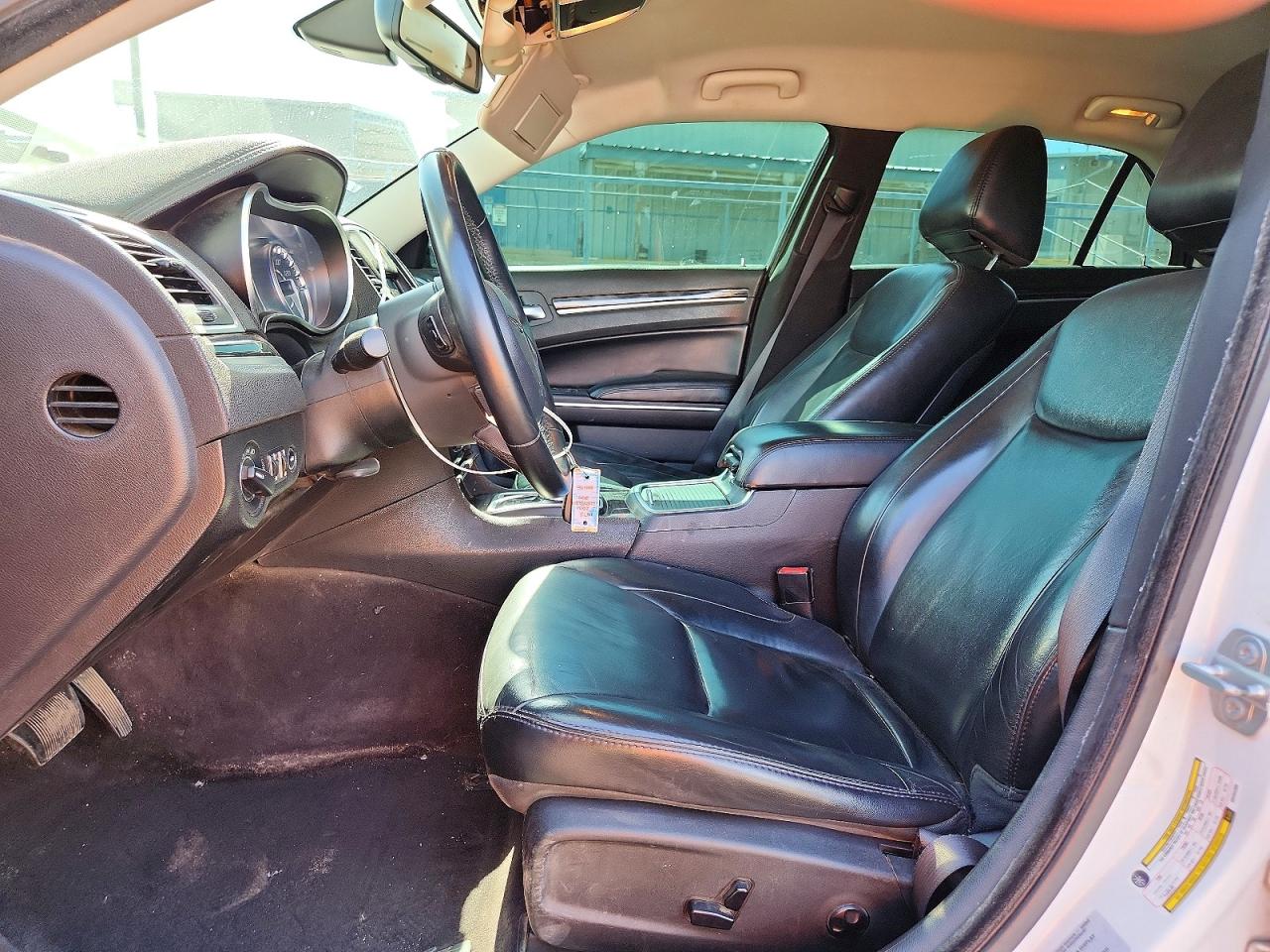 2016 CHRYSLER 300