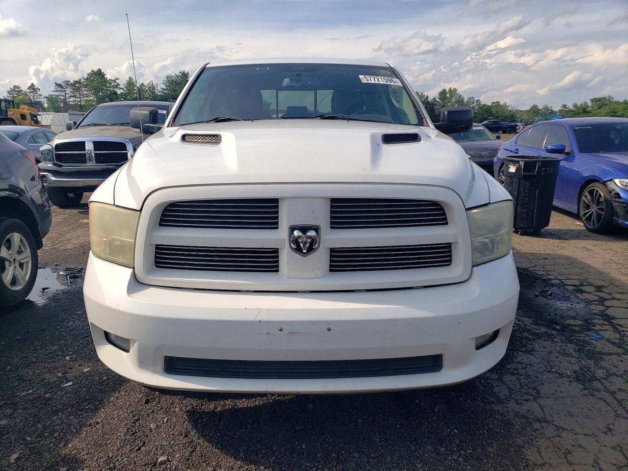 2011 DODGE RAM 1500