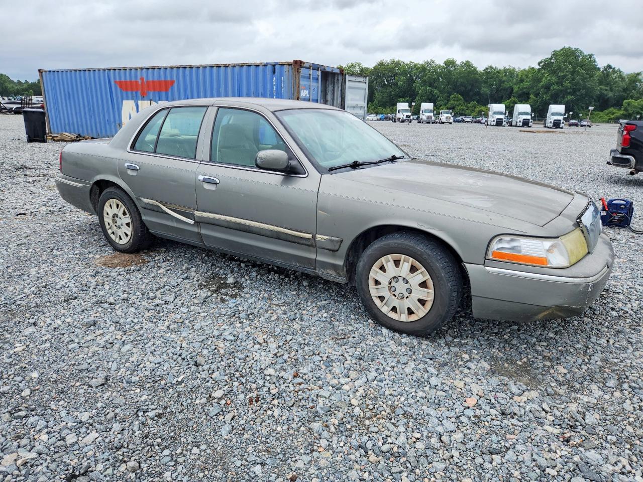 2004 MERCURY GRMARQUIS