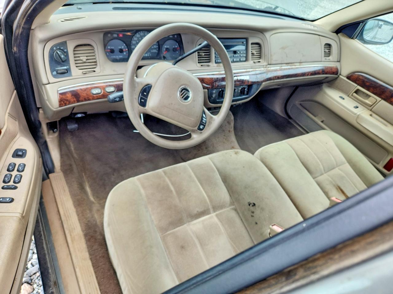2004 MERCURY GRMARQUIS