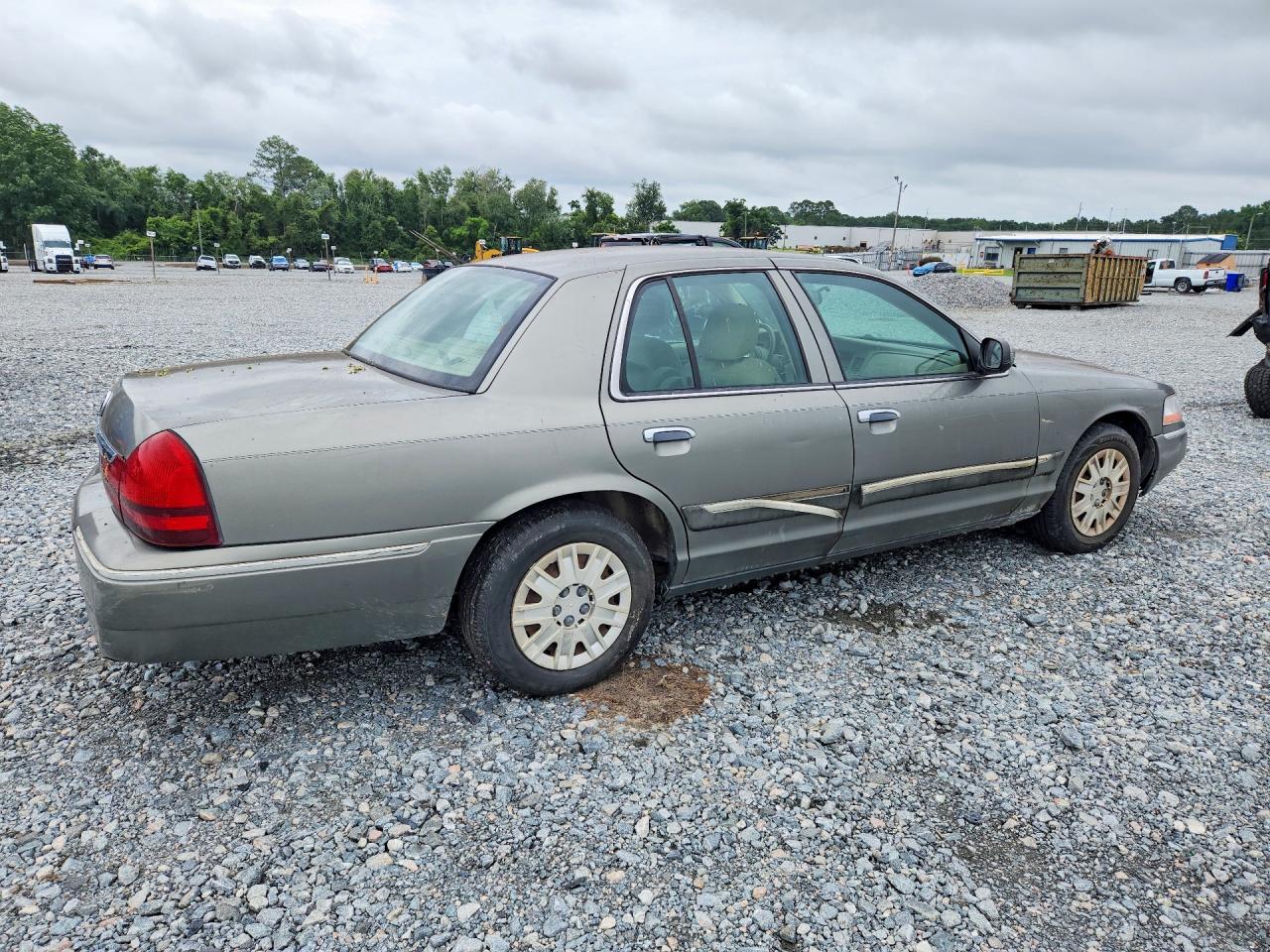 2004 MERCURY GRMARQUIS