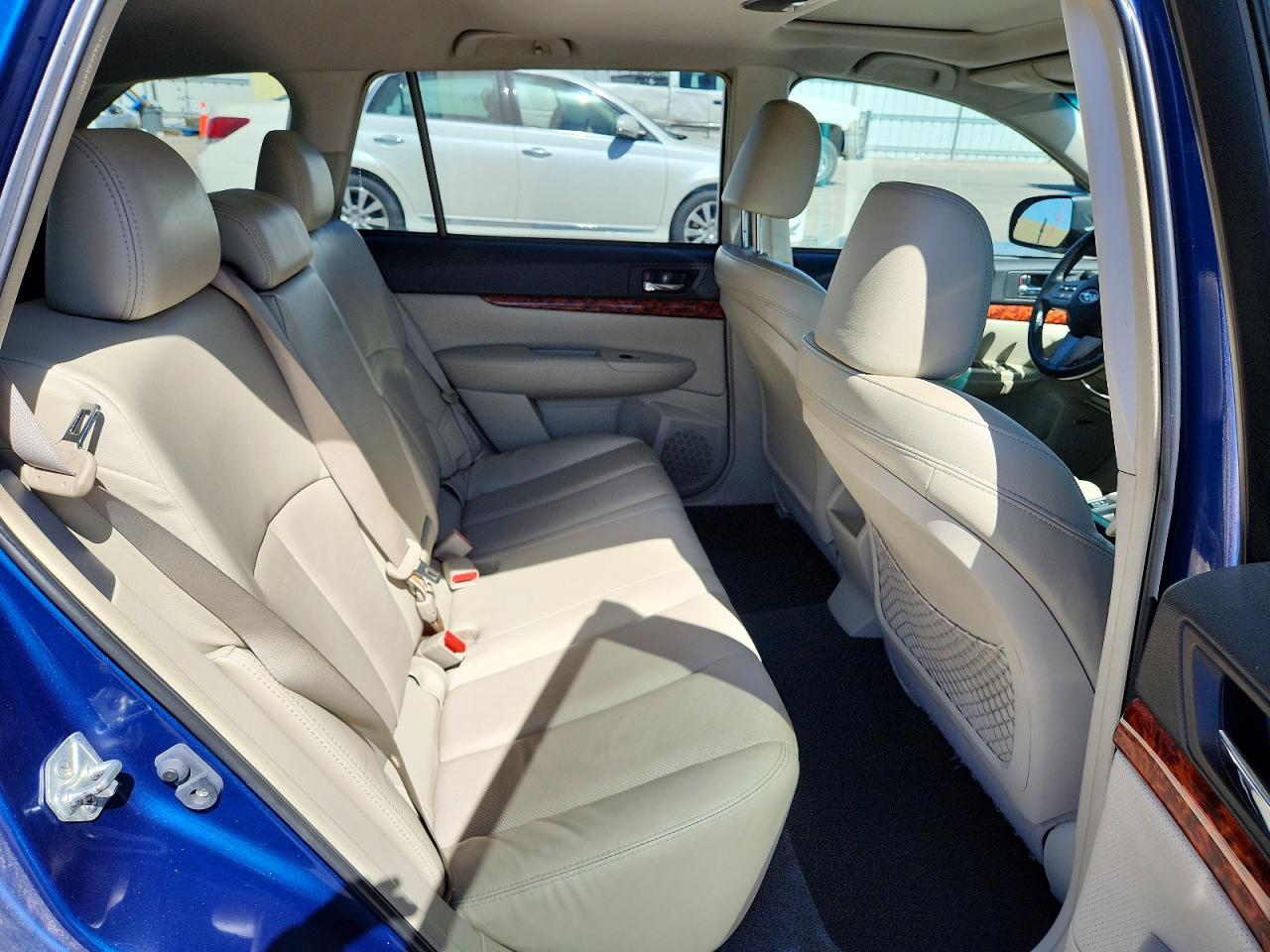 2011 SUBARU LEGACY