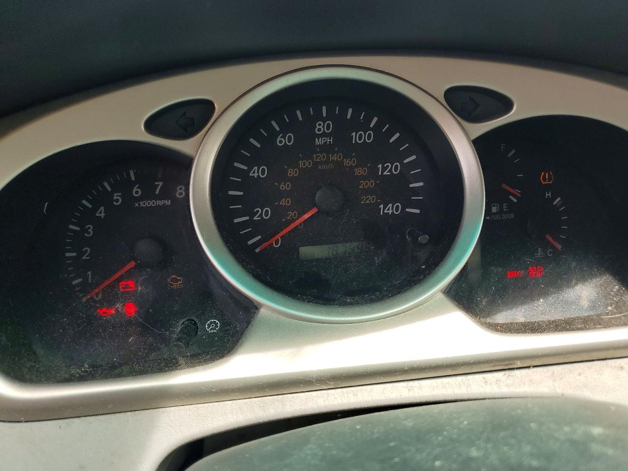 2004 TOYOTA HIGHLANDER