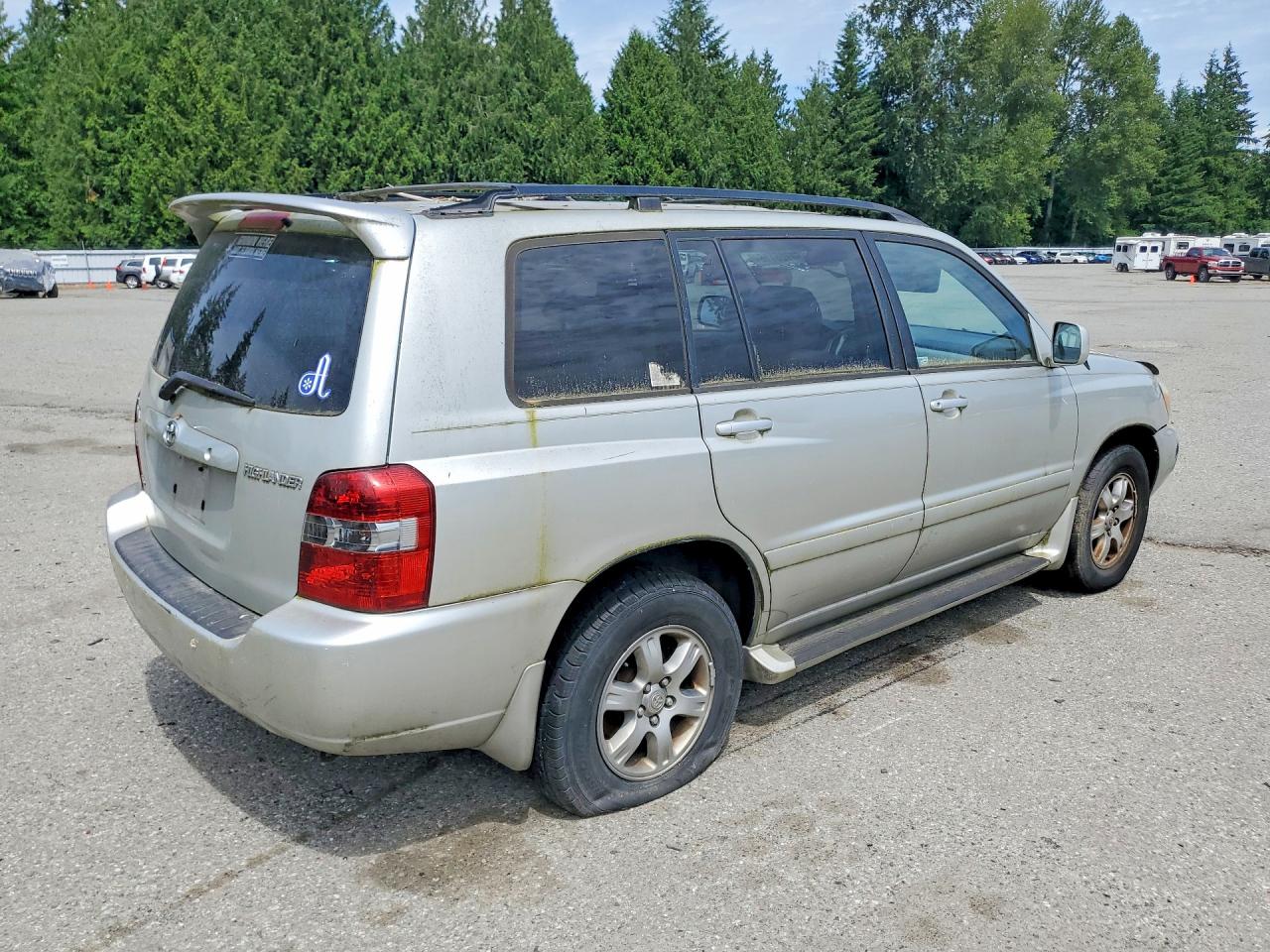 2004 TOYOTA HIGHLANDER
