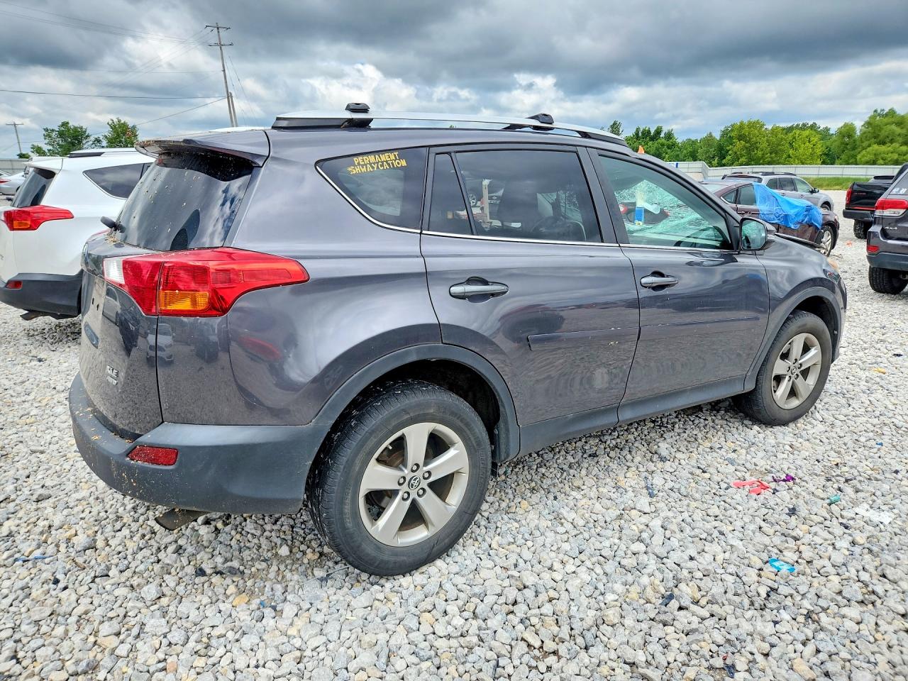 2015 TOYOTA RAV4