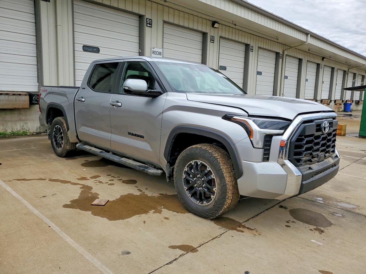 2025 TOYOTA TUNDRA