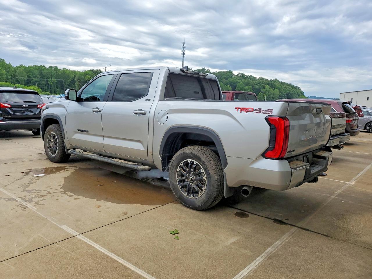 2025 TOYOTA TUNDRA