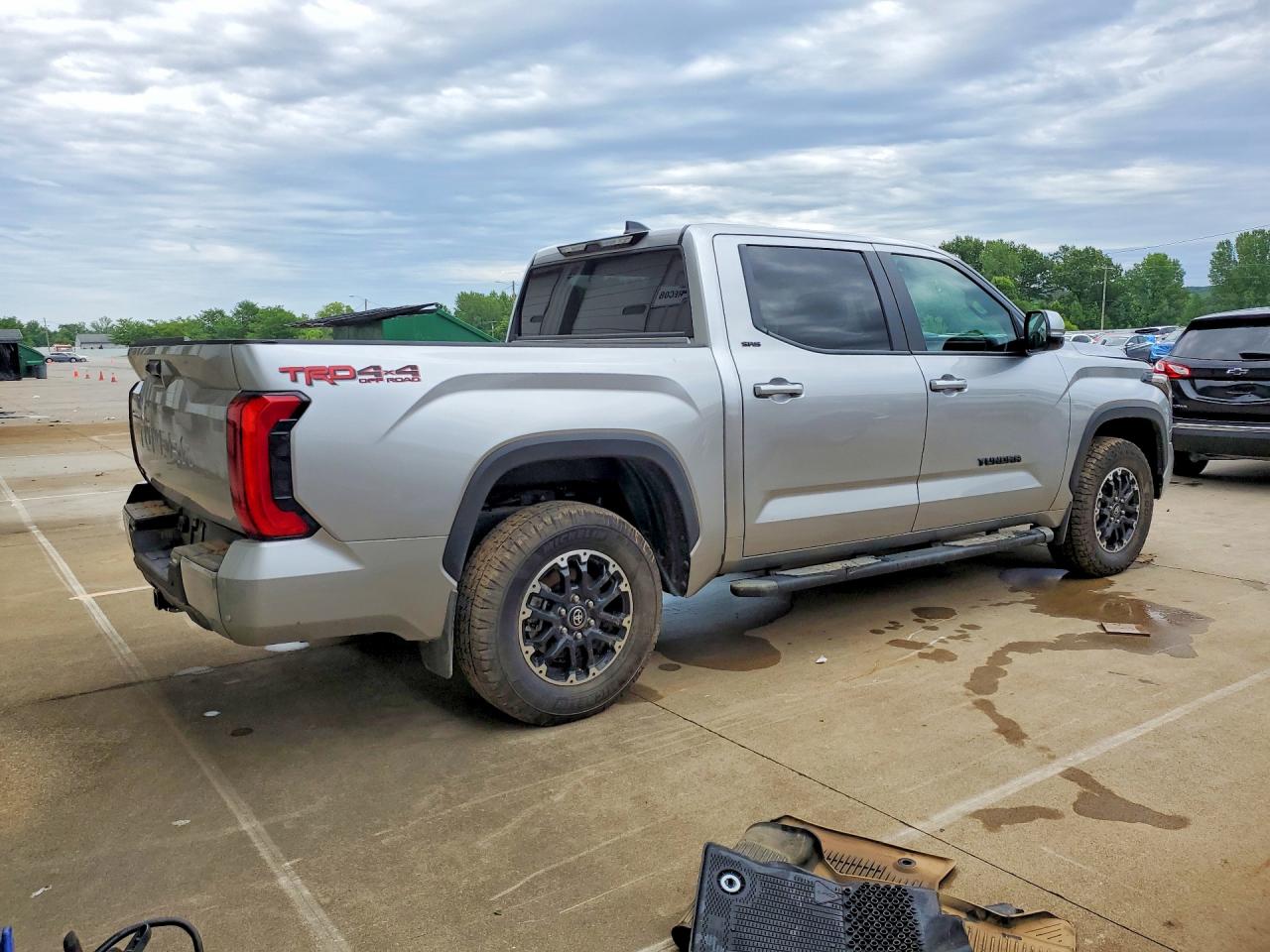 2025 TOYOTA TUNDRA