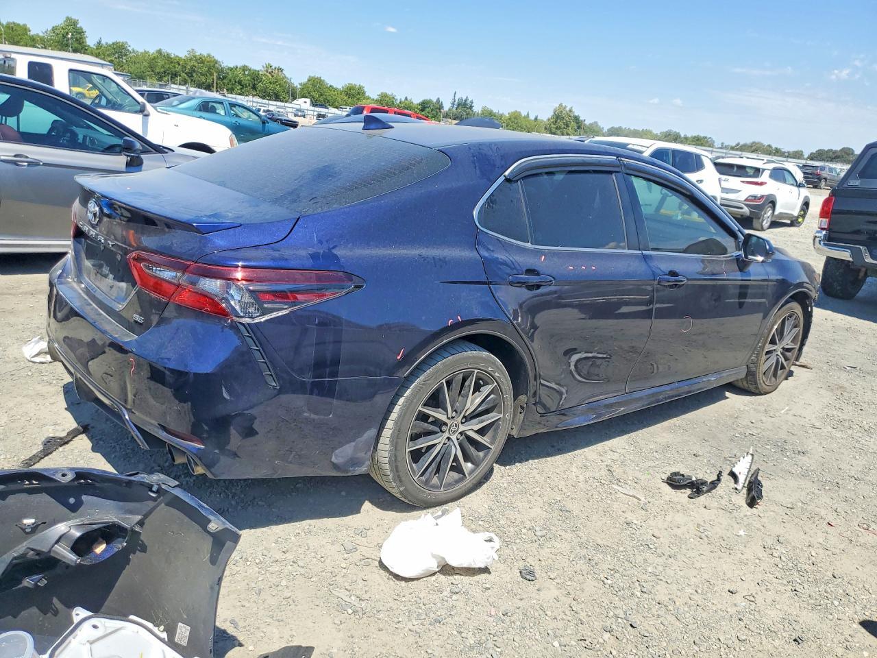 2022 TOYOTA CAMRY