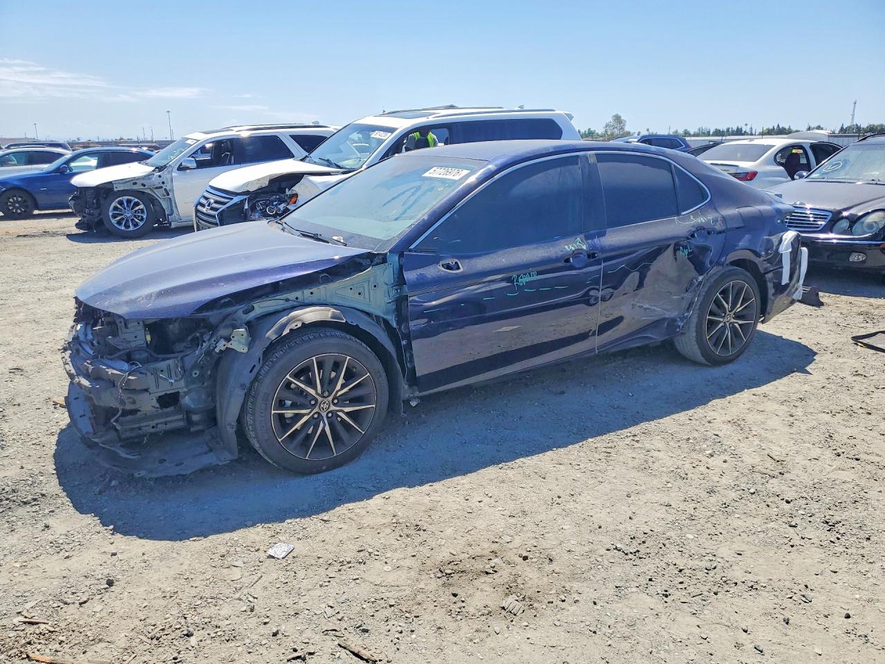 2022 TOYOTA CAMRY