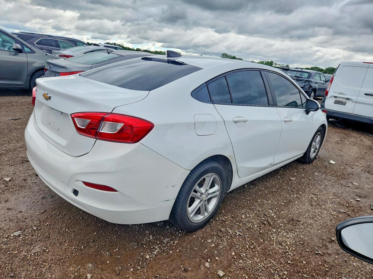 2018 CHEVROLET CRUZE