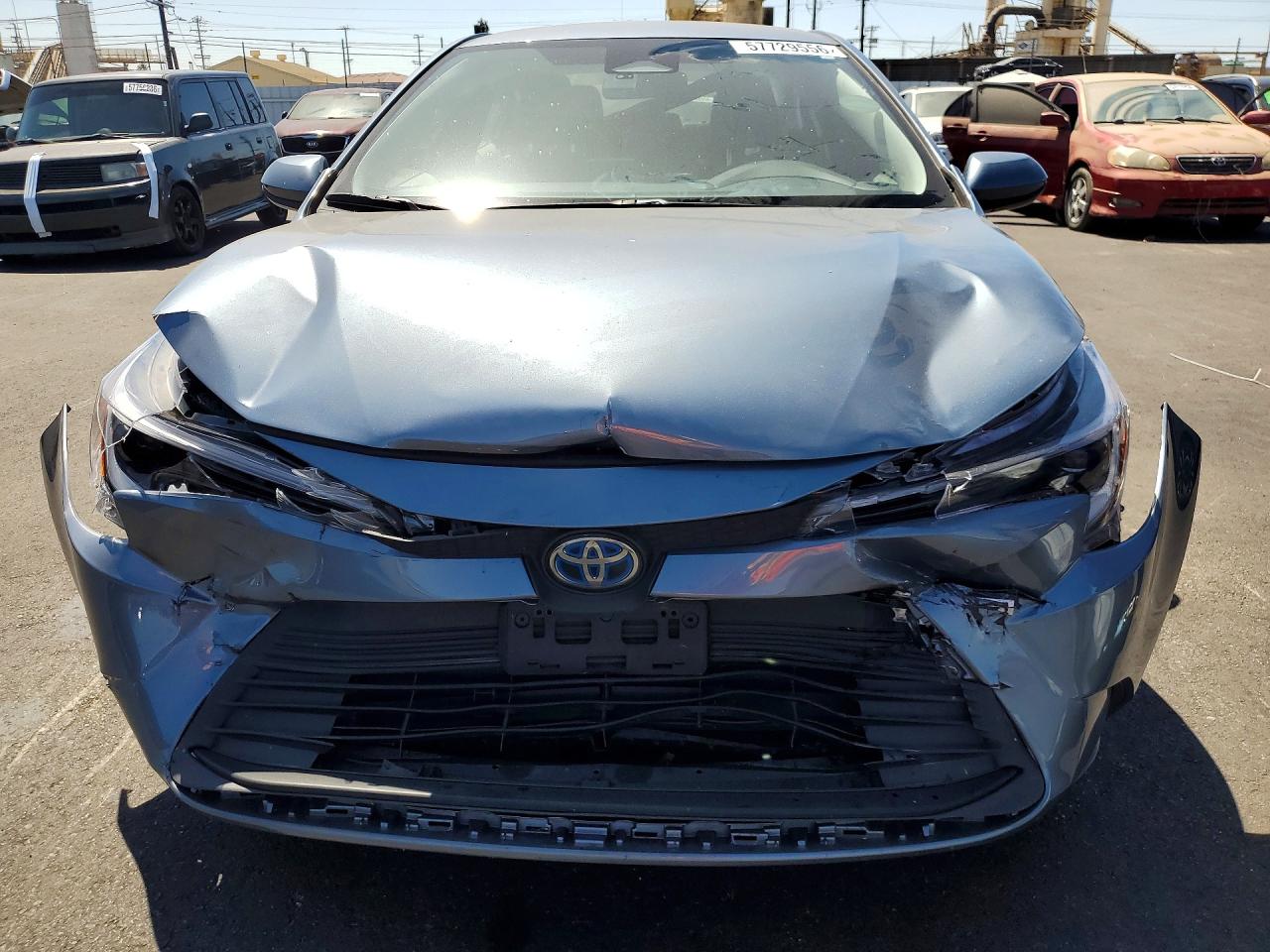 2025 TOYOTA COROLLA