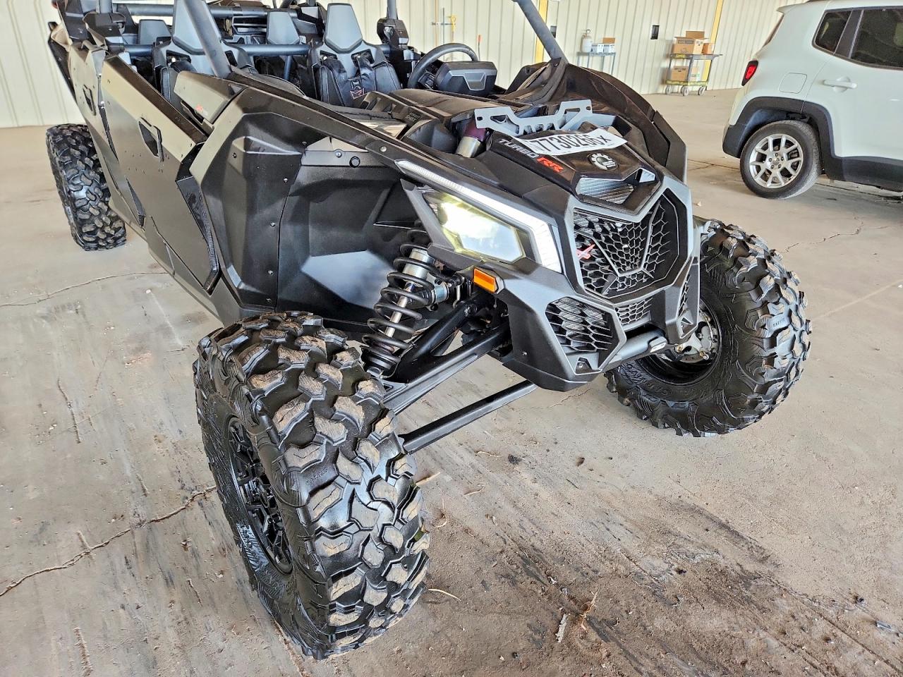 2023 CAN-AM SIDEBYSIDE