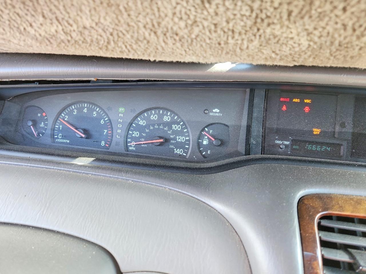 2004 TOYOTA AVALON