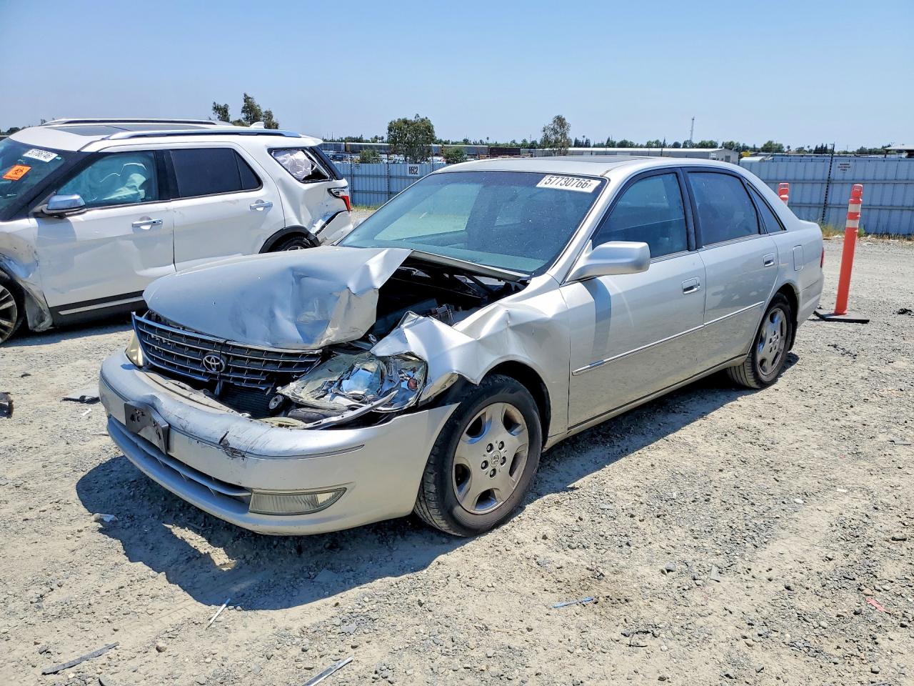 2004 TOYOTA AVALON