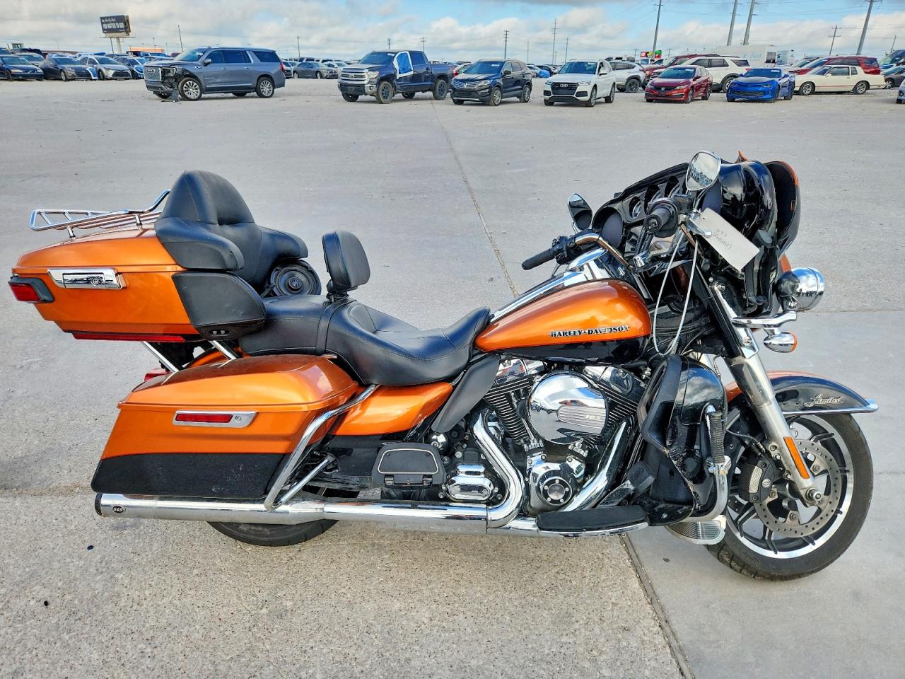2016 HARLEY-DAVIDSON FL