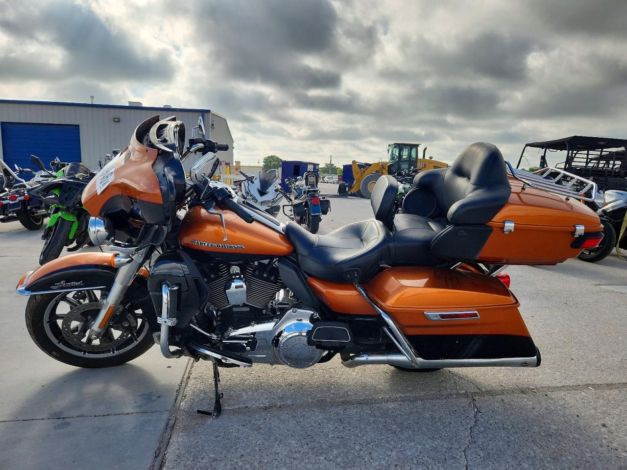 2016 HARLEY-DAVIDSON FL