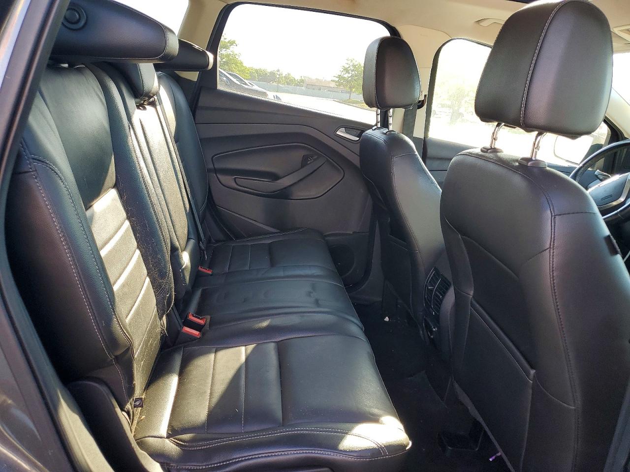 2015 FORD ESCAPE