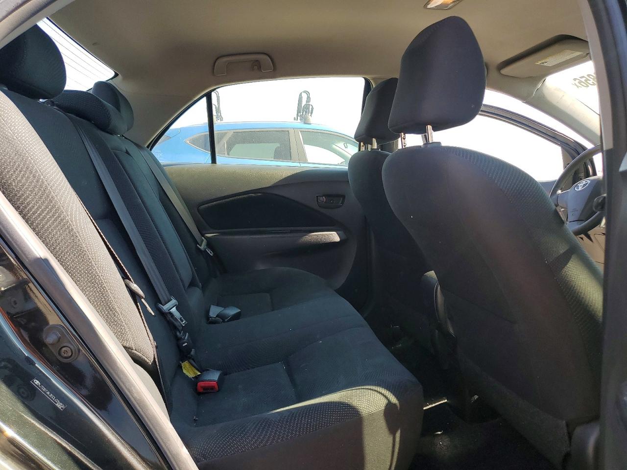 2012 TOYOTA YARIS