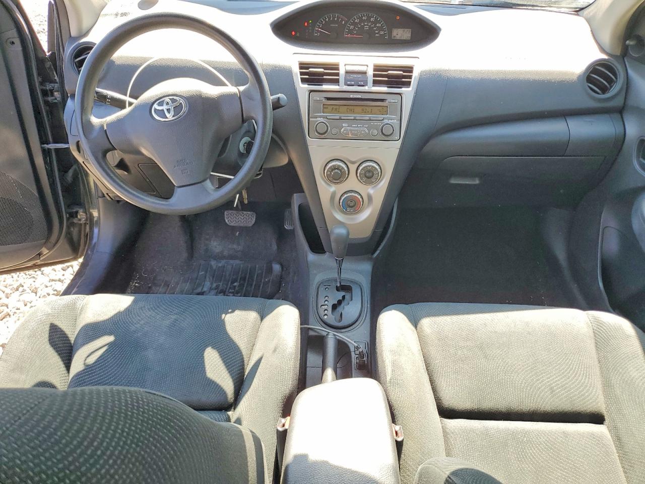 2012 TOYOTA YARIS