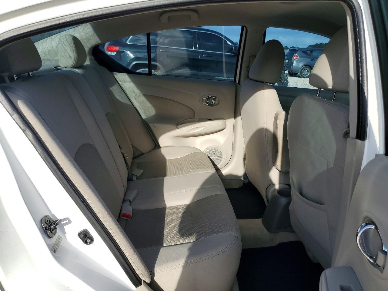 2015 NISSAN VERSA