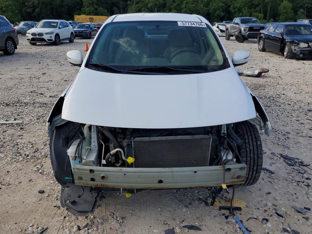 2015 NISSAN VERSA