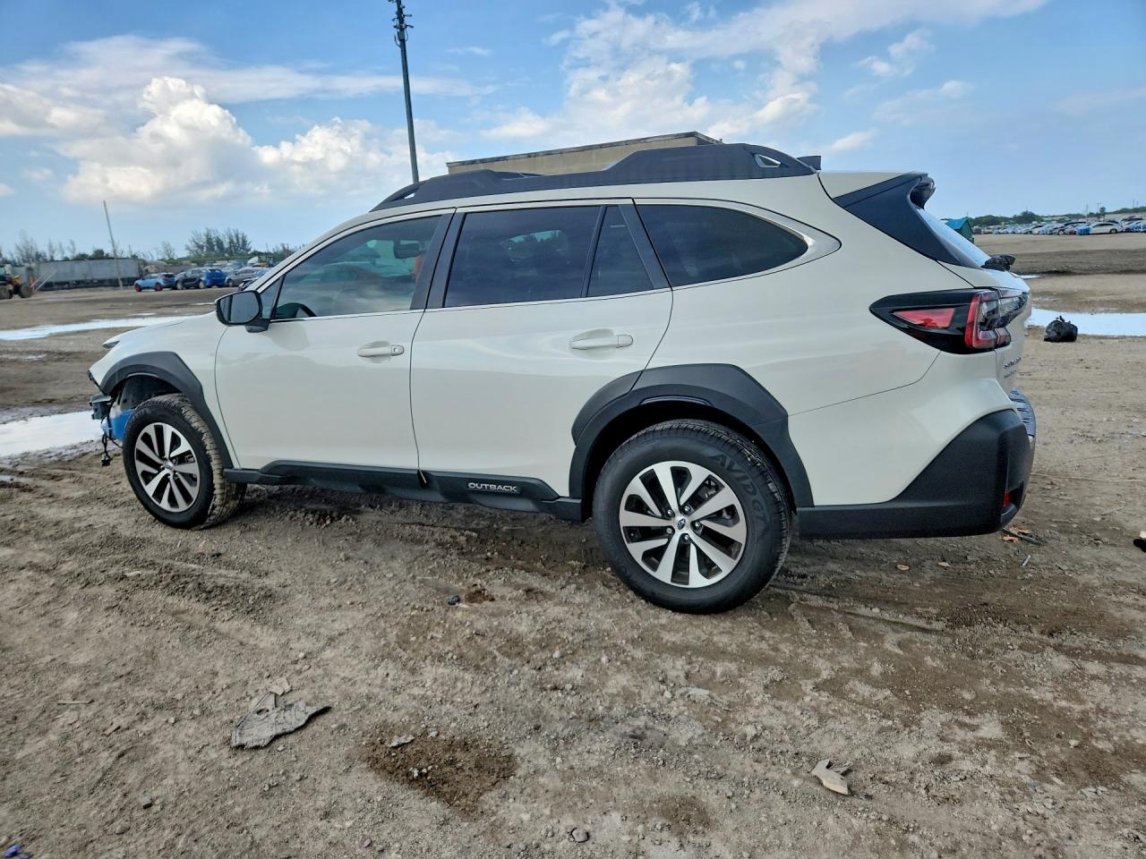 2025 SUBARU OUTBACK