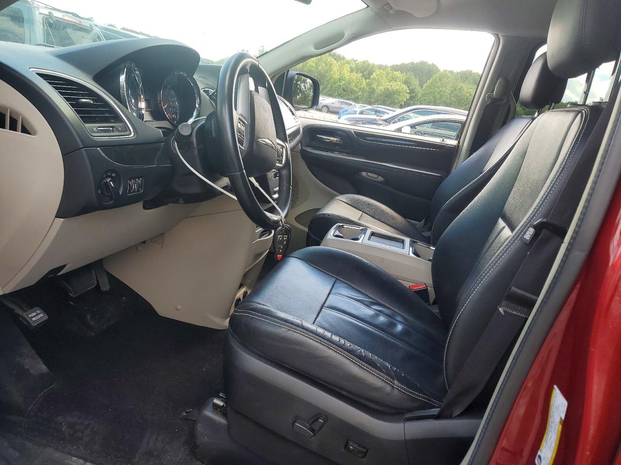 2016 CHRYSLER MINIVAN